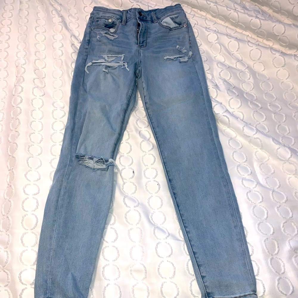 American Eagle curvy super high rise distressed jegging size 8 new